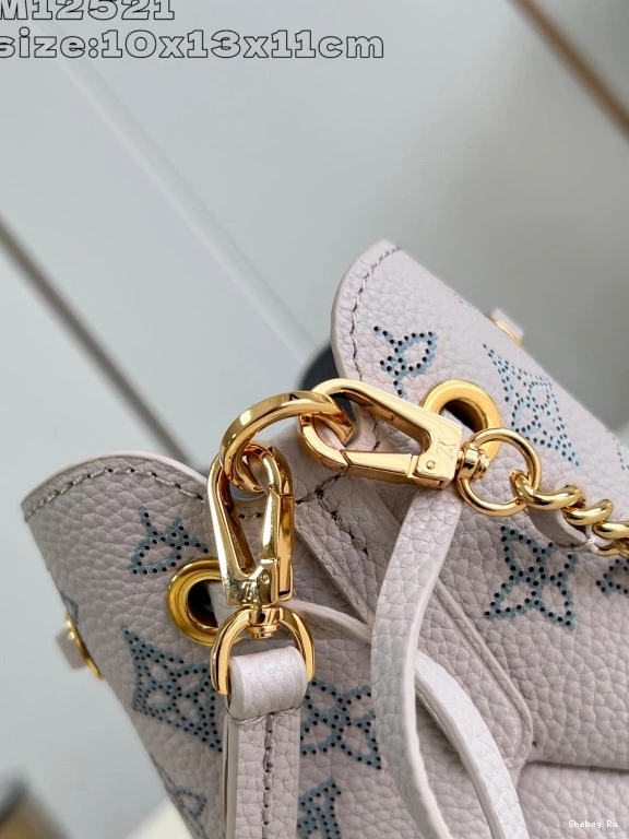 Vuitton Pico Louis Bella 0820